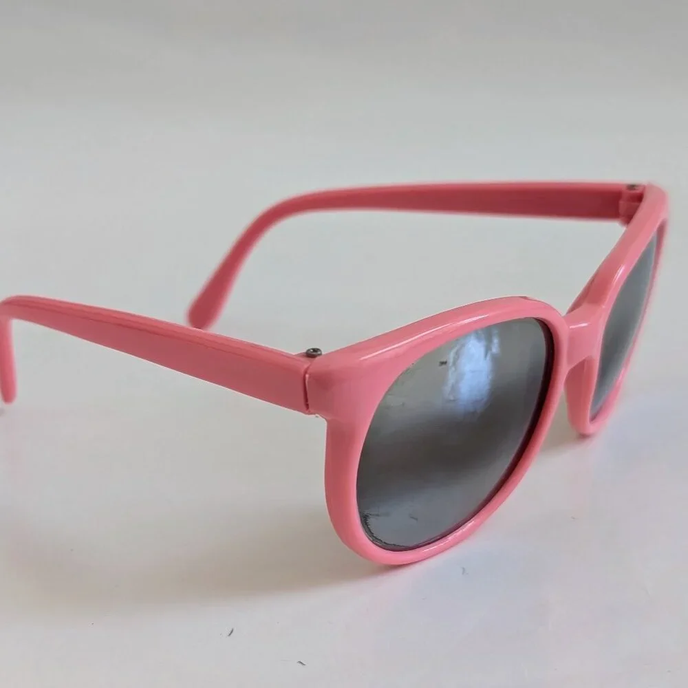 NWT Vintage 90's Kids Nylon C1000 Sport Sunglasses (S. Pink)